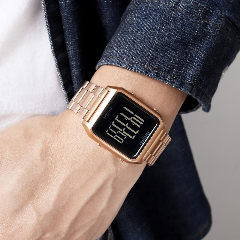 Large Screen Men Multi-function Watch with Steel Belt and Luminous Display