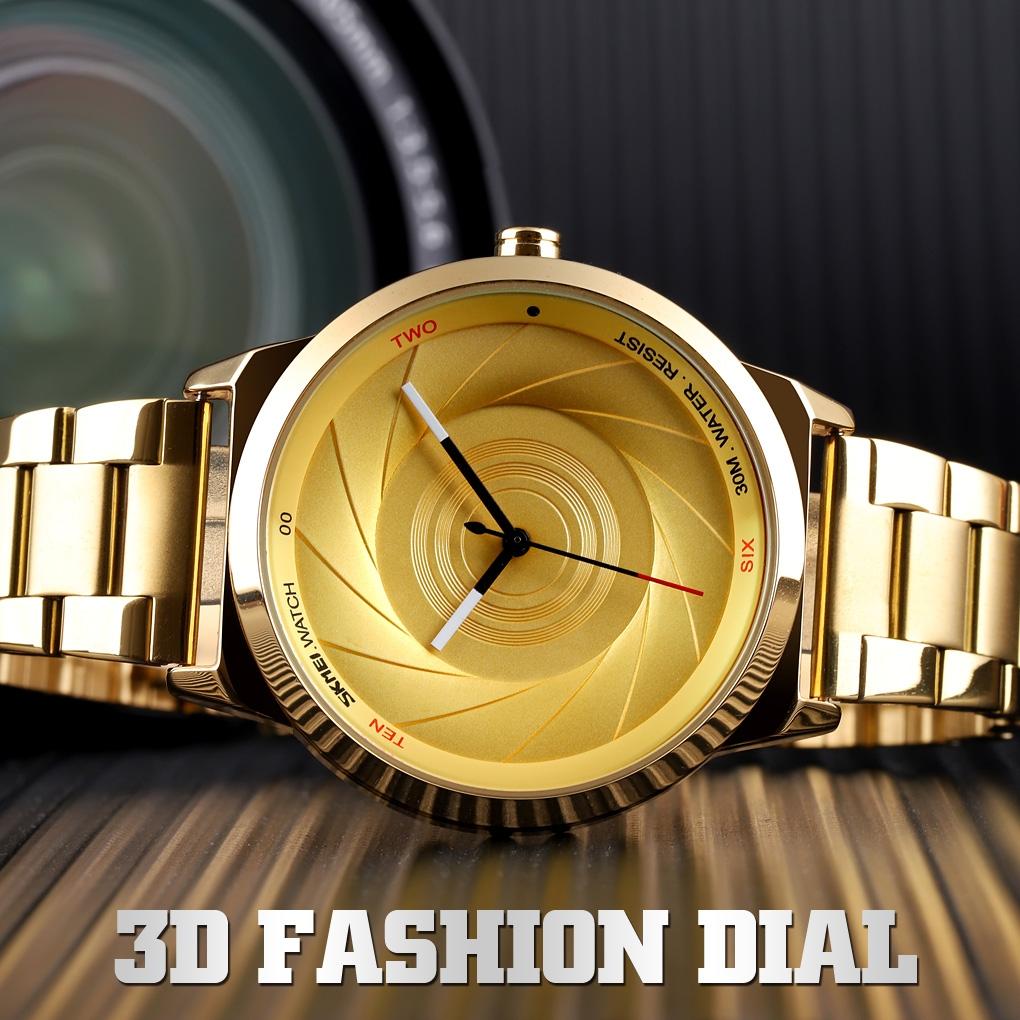 Stylish Waterproof Gold Quartz Watch for Men - Gold