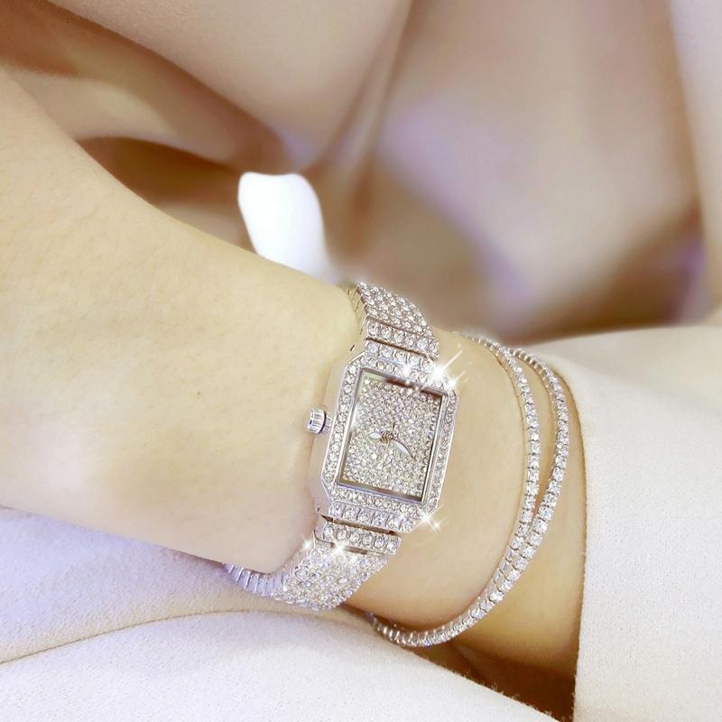 Women Diamond Chain Watch - Elegant and Timeless - Gold