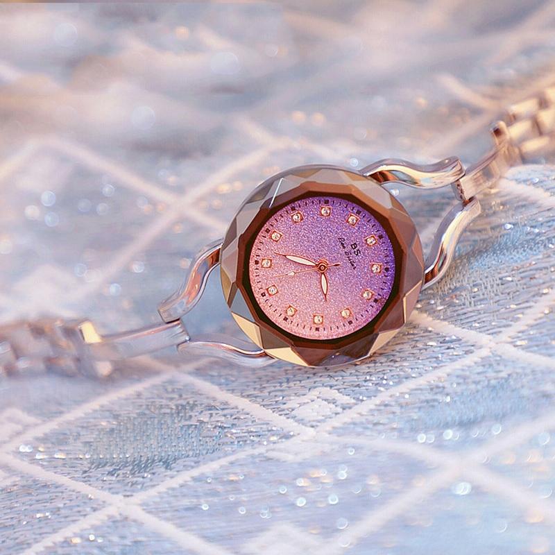 Sparkling Aurora Star Diamond Chain Watch for Women - Gold