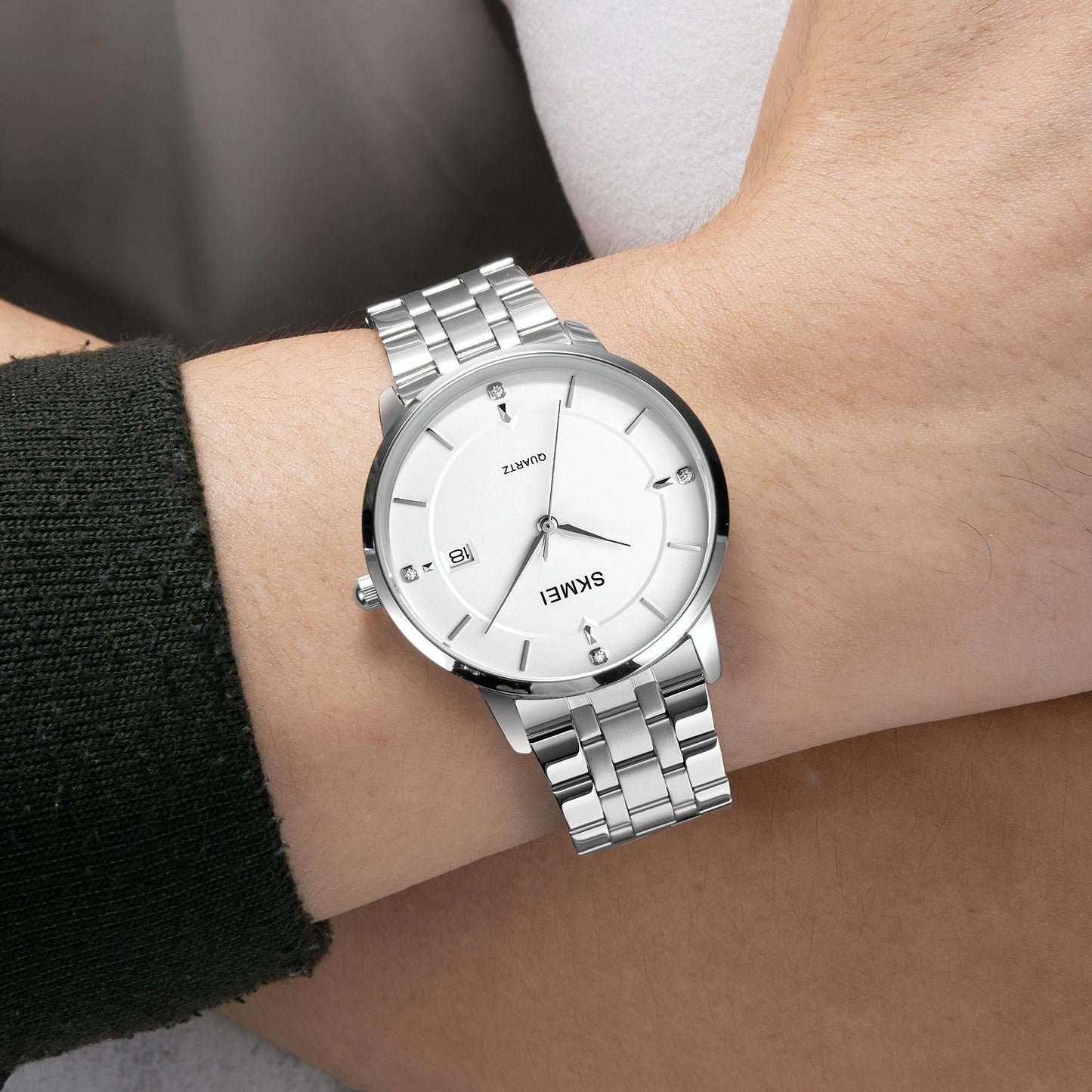 Men Casual Quartz Watch with Calendar - 1801 - Golden Steel Belt